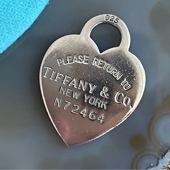 Vintage Auth. Tiffany & Co.® Return To Tiffany's® Heart Tag Pendant Stl. Silver - Picture 2 of 4